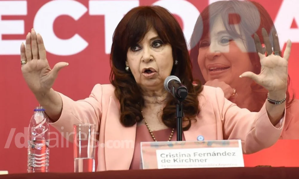 Cristina Kirchner dando un discurso